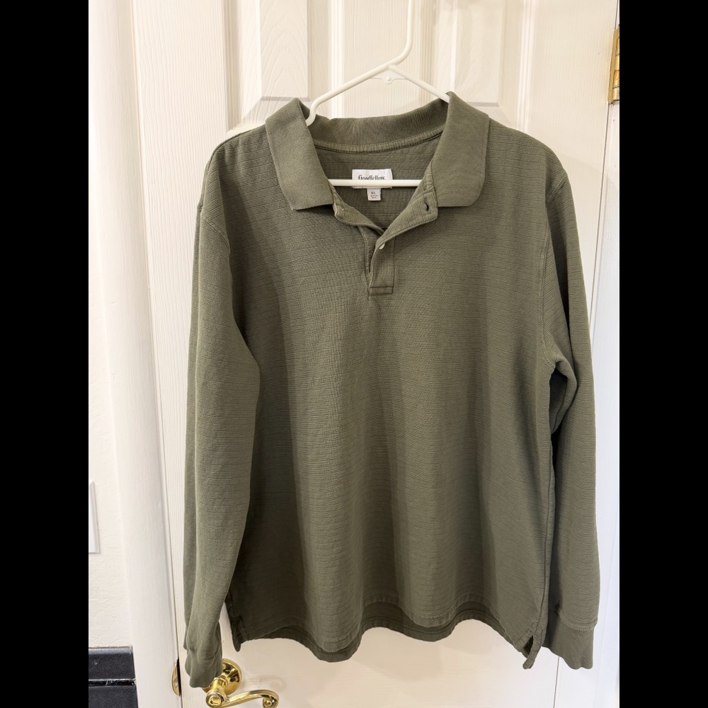 Men’s Long Sleeve Shirt 2 button Henley with a Collar